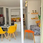 Picasso Huelin Malaga 250M From Beach